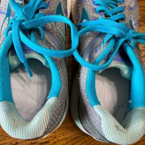 Brooks Adrenaline GTS 16 Turq/Silver Shoe Size 8.5 - Picture 6 of 7